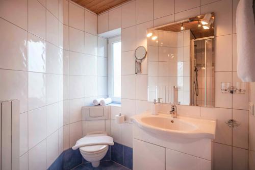 Hostal Pension Chalet Schott