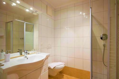 Hostal Pension Chalet Schott