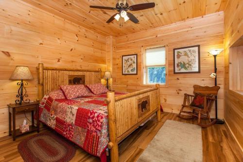 Mountain-view Cabin Retreat With Hot Tub & Firepit Cabin