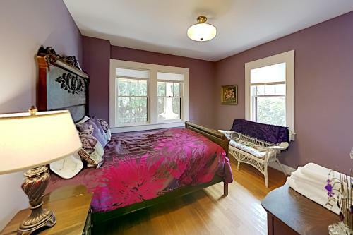 Vintner's Cottage At Burntshirt Vineyards Home