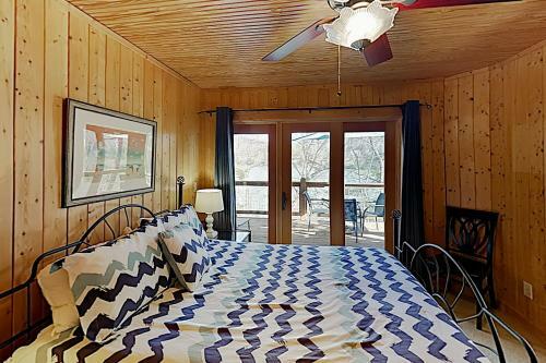 Lake Lure Waterfront At Rumbling Bald With Docks, Views And Use Home