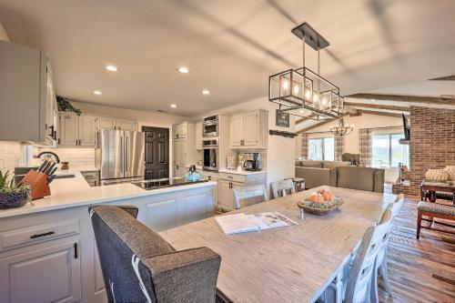 Serenitee Cottage On Golf Course With Mtn View