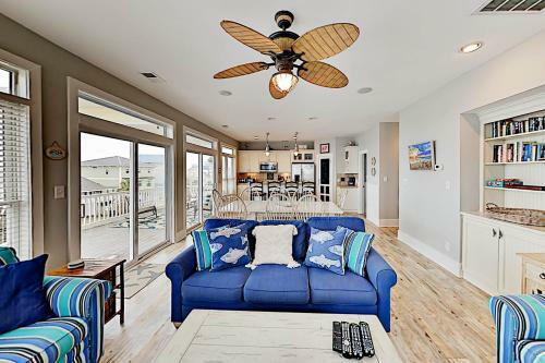 New Listing! Spacious Beach Home With Tiki Room Home