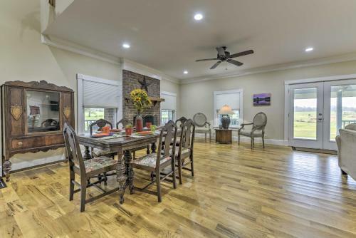 Remodeled Pittsboro Farmhouse On 220 Acres!