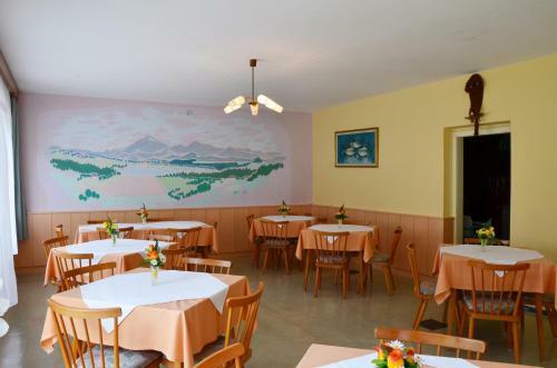 Hostal Pension Hribernig