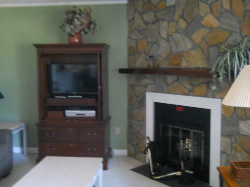 Sugar Ski & Country Club Unit 313