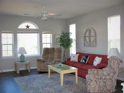 Sandpiper Pet Friendly Villa's By Sloane Realty Vacations