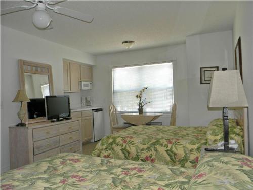 Colony II Golf Condos By Sloane Realty Vacations