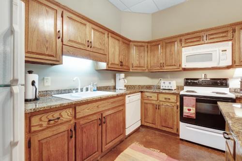 Tuckaway Retreat