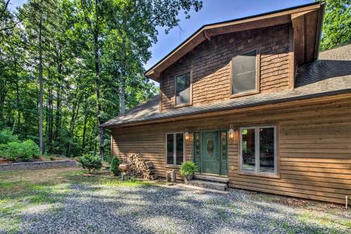 Tryon House With Hot Tub - Near Equestrian Centers!