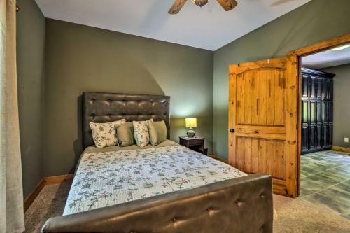 Tryon House With Hot Tub - Near Equestrian Centers!