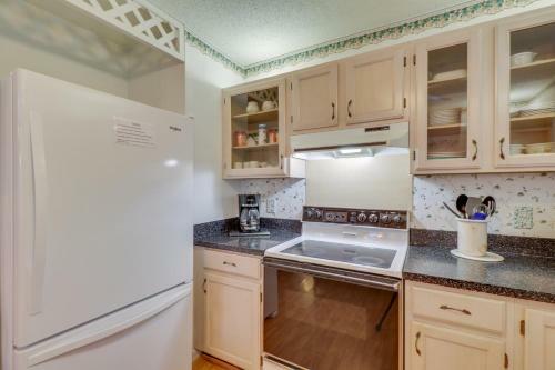 2 Bed 2 Bath Vacation Home In Whittier I