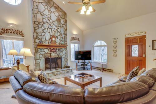 2 Bed 2 Bath Vacation Home In Whittier I
