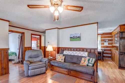 2 Bed 2 Bath Vacation Home In Whittier II