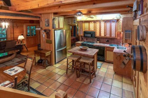 Creekside Bunkhouse