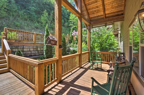 Apartamento Green Shadows Scenic Whittier Condo With Fireplace!