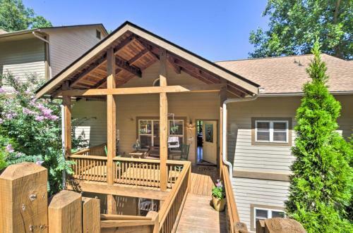 Apartamento Green Shadows Scenic Whittier Condo With Fireplace!
