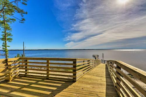 Riverfront Blounts Creek Home With Dock And Beach!