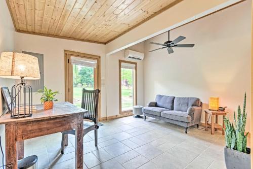 Custom Creekside Cabin 15 Mi From Asheville!