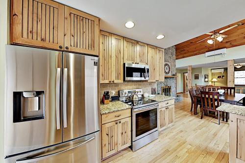 Private Mountain-view Home Near Skiing, Golf, Lake Home