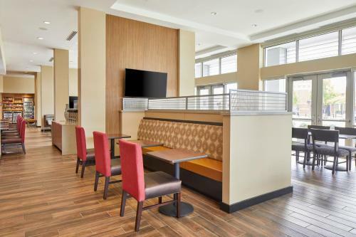 Hotel Towneplace Suites By Marriott Columbus North - Osu