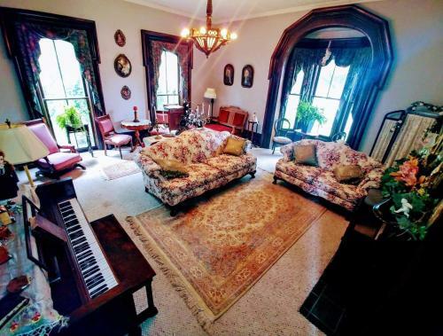 Bed & Breakfast 1873 Victorian Rose
