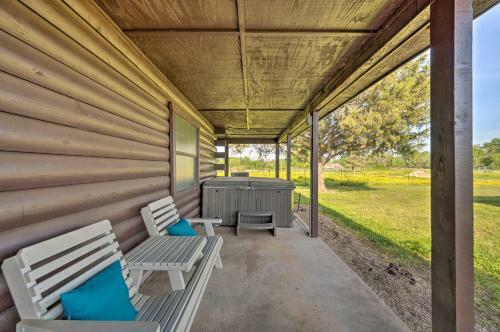 Broken Bow Retreat With Game Room And Hot Tub!