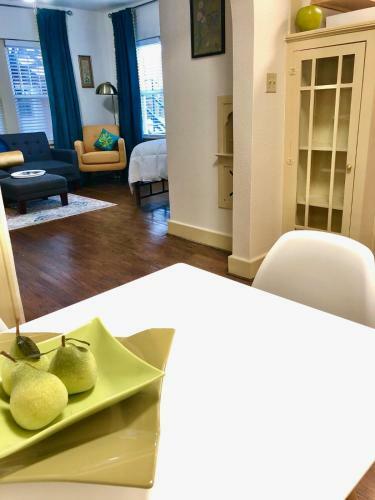 Apartamento Bright Okc Midtown Studio-coolest Neighborhood