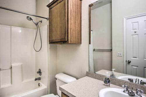 Okc Home Less Than 10 Mi To Myriad Botanical Gardens!