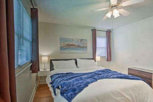 Spacious House With Yard - Mins From Downtown Tulsa!