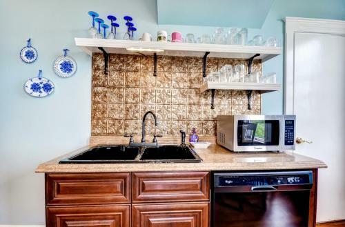Apartamento Astoria Painted Lady Historic Apt With River View!