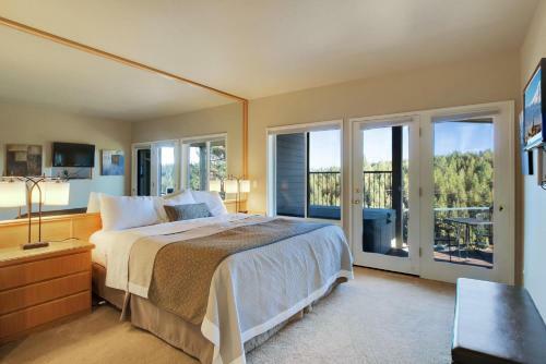 River Ridge Two-bedroom Condos