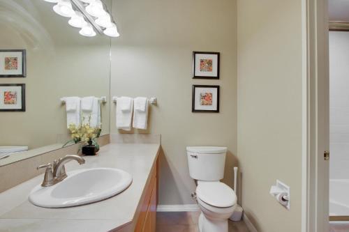 River Ridge Two-bedroom Condos