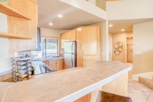 River Ridge Three-bedroom Condos