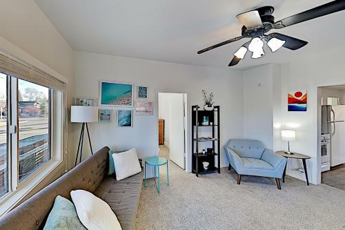 Walkable Galveston Corridor Gem With Home Office Home