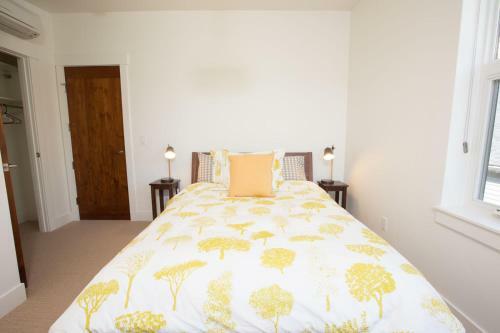 The Golden Zone Home