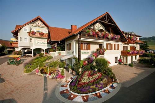 Hotel Garni Drei-m�derl-haus