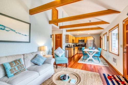 Cozy Cannon Beach Cottage By The Sea