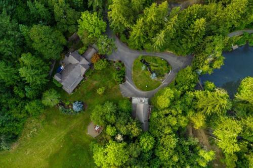 The Brookside Inn Manor