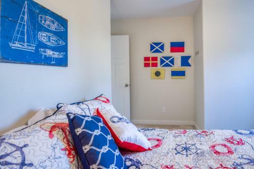 Oceanview Townhome - Pet Friendly - Sleeps 6 - King