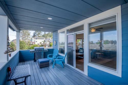 Oceanview Townhome - Pet Friendly - Sleeps 6 - King