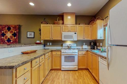 Aspenglow Condo 67