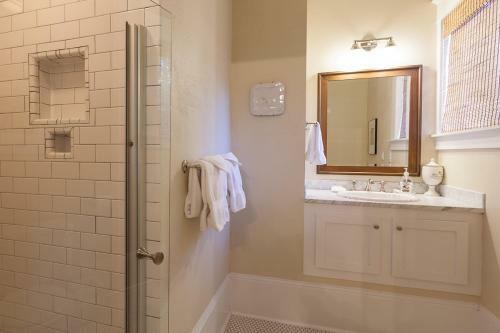 Cascade Chic Home
