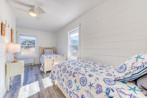 Twin Rocks Beach Retreat