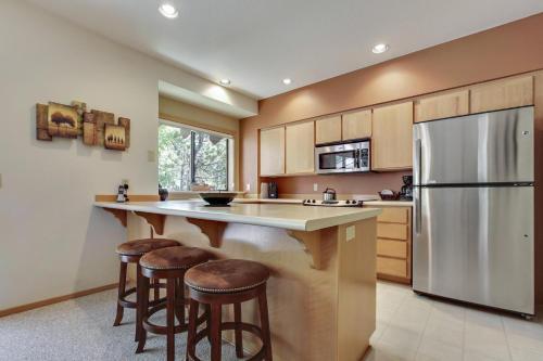 Zridge Condo 42