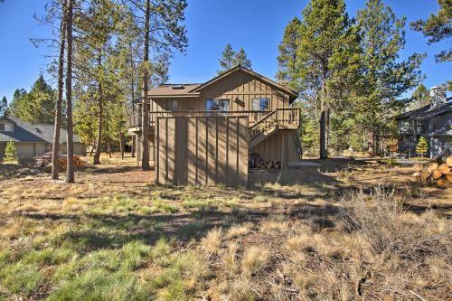 Pet-friendly Sunriver Home Hot Tub And 8 Sharc Passes