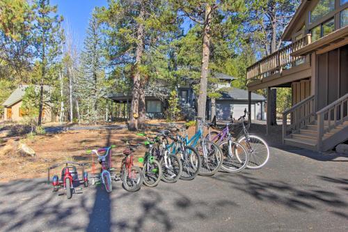 Pet-friendly Sunriver Home Hot Tub And 8 Sharc Passes