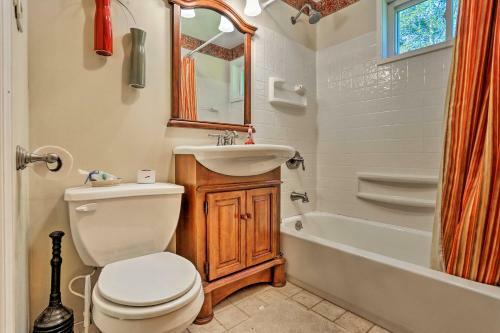 Beach Lake Cabin On Delaware River With Sunroom!