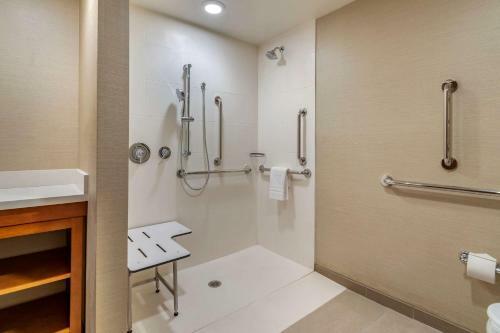 Hotel Comfort Suites Camp Hill-harrisburg West