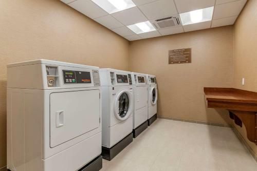 Hotel Comfort Suites Camp Hill-harrisburg West